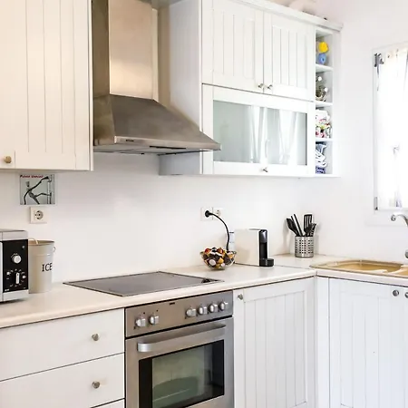 Qamar Mykonian Καλαφάτη