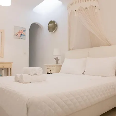 Qamar Mykonian Καλαφάτη